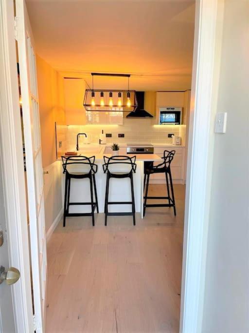 Stylish, And Cosy 1bd Nr Canongate Appartement Édimbourg