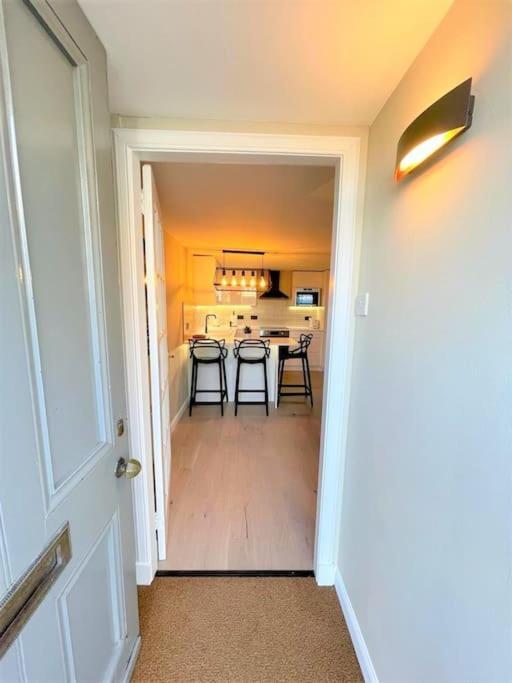 Stylish, And Cosy 1bd Nr Canongate Édimbourg